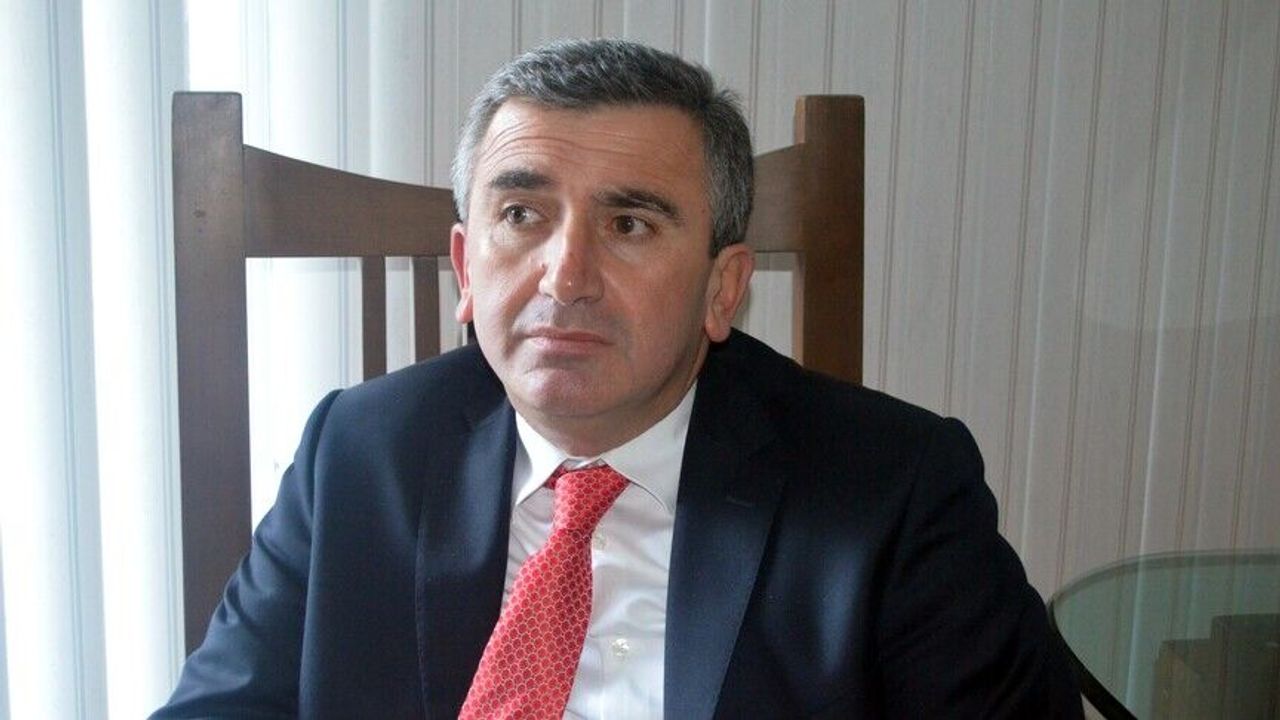 Akçakoca Belediye Başkanı Albayrak irtikap suçundan tutuklandı