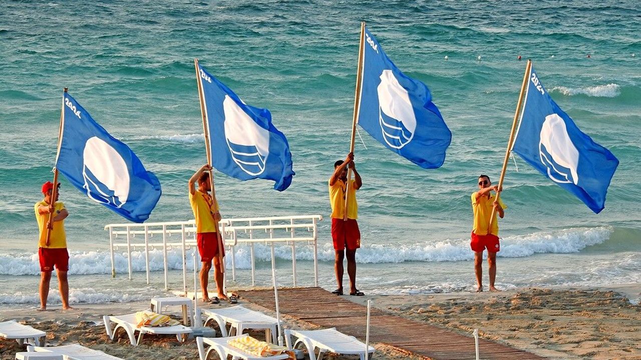 Türkiye'nin mavi bayrak gururu Çeşme!