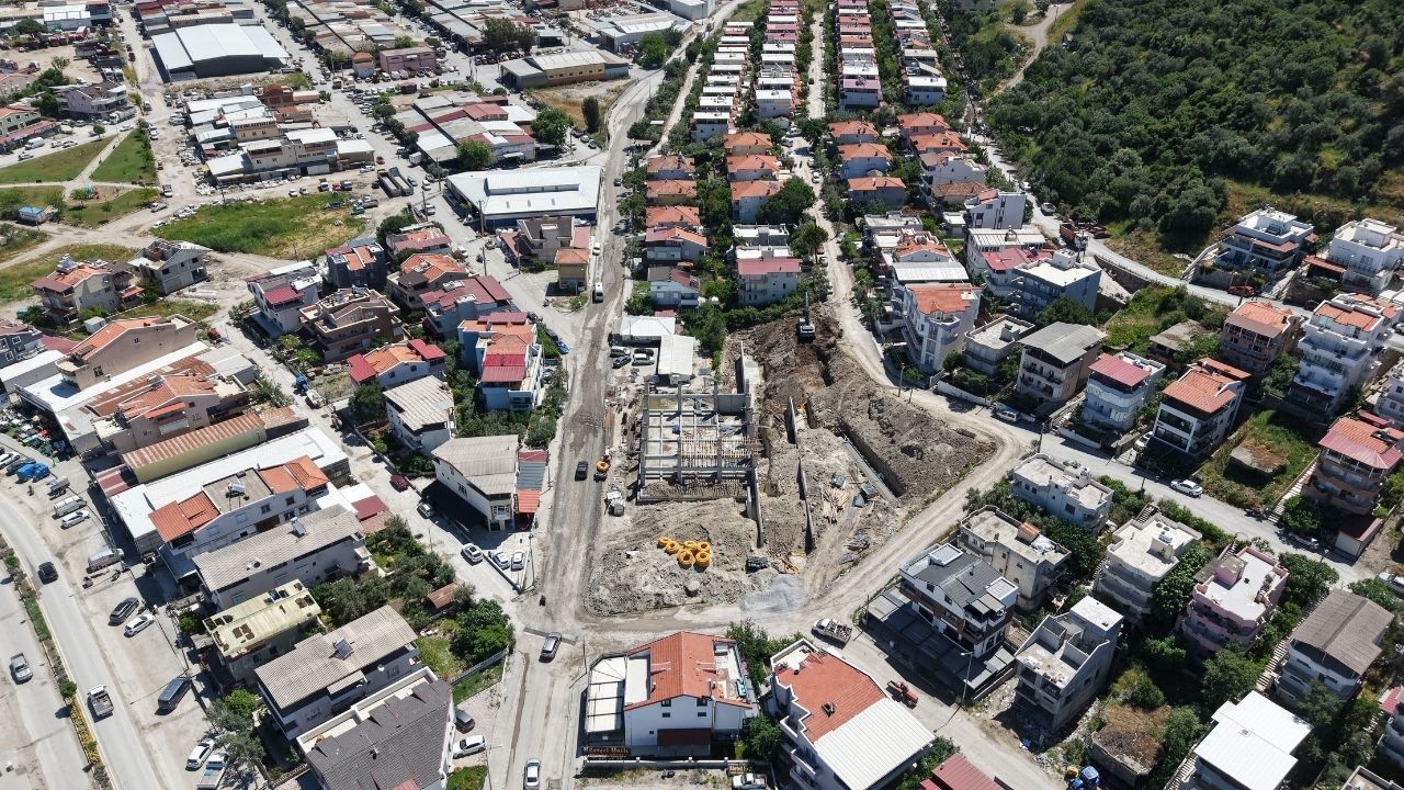 Dikiliye 68 milyon liralık modern itfaiye hizmet binası geliyor