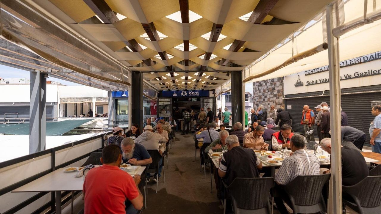 İzmir Büyükşehir Belediyesinden 19 Mayıs Bayramına özel ücretsiz menü