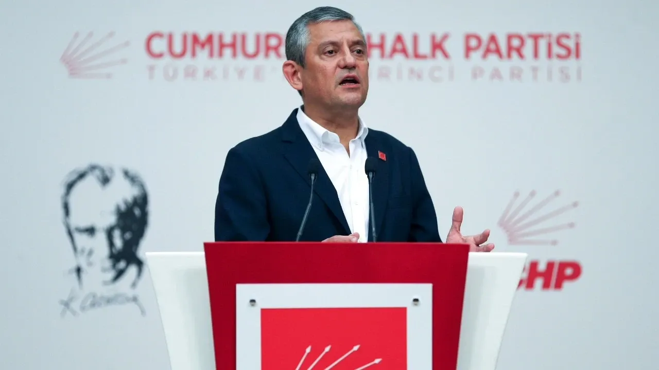 Özgür Özel tek şartını açıkladı: 40 gün içinde kurultay istiyoruz!