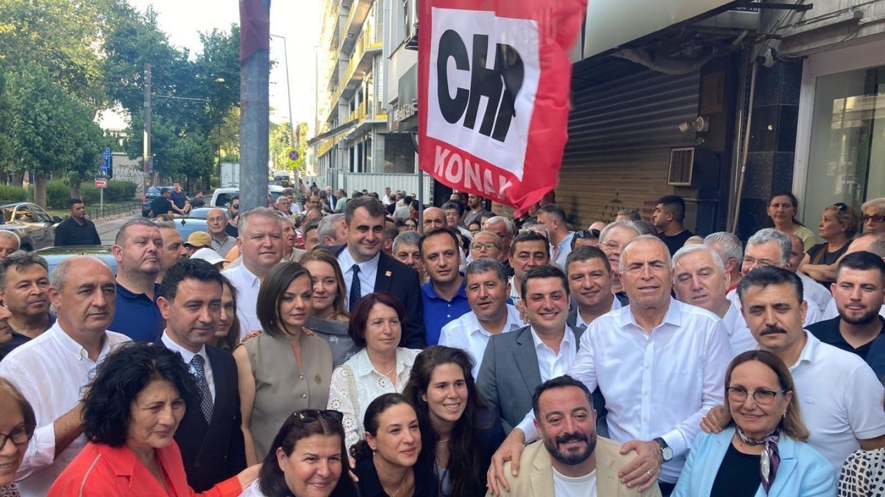 Çağatay Güç İzmir'deki baskın sonrası sokaktan meydan okudu