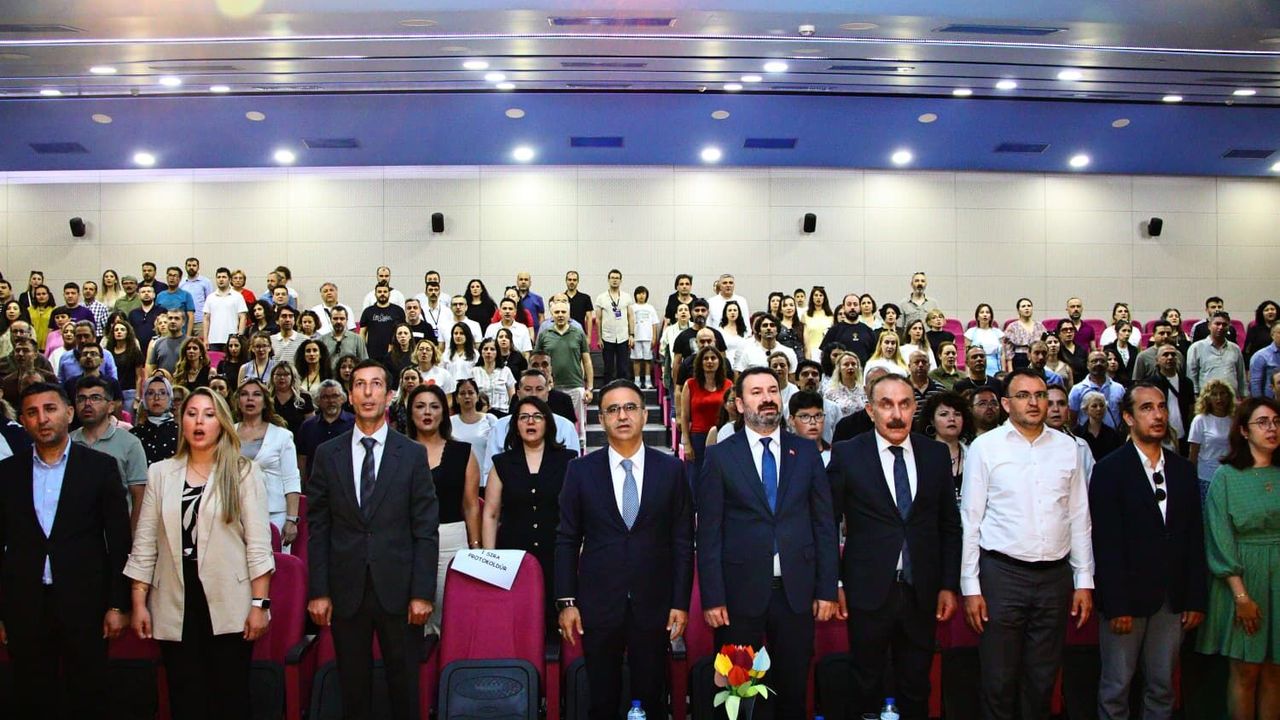 Türkiye Yüzyılı için İzmir BİLSEM zirvesi kapılarını açtı