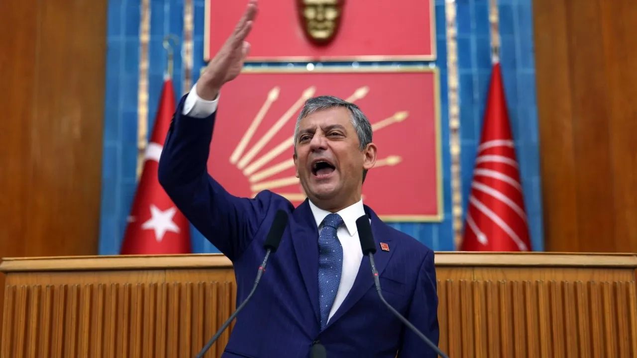 Özgür Özel Manisa programını iptal etti: Salı günü mecliste olacağı iddia ediliyor!
