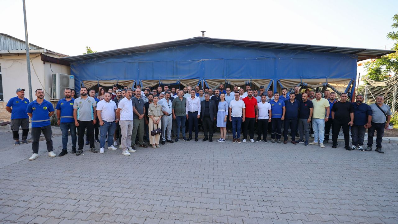 Başkan Vekili Benzer,  mesaiye Park Bahçeler şantiyesinde başladı