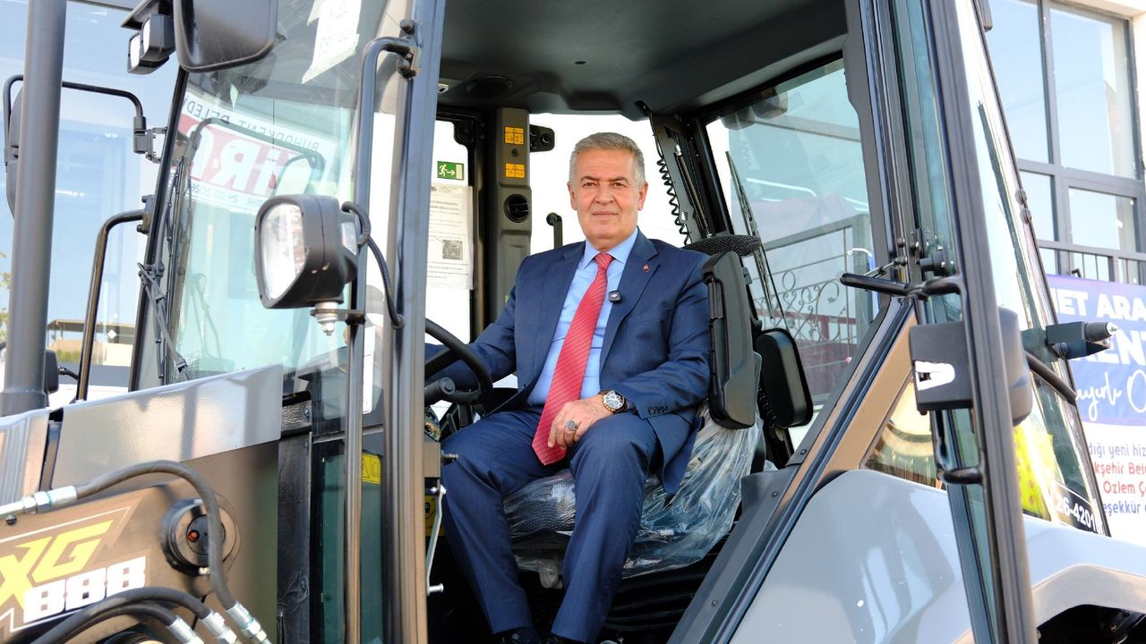 Buharkent Belediyesi araç filosunu güçlendirdi