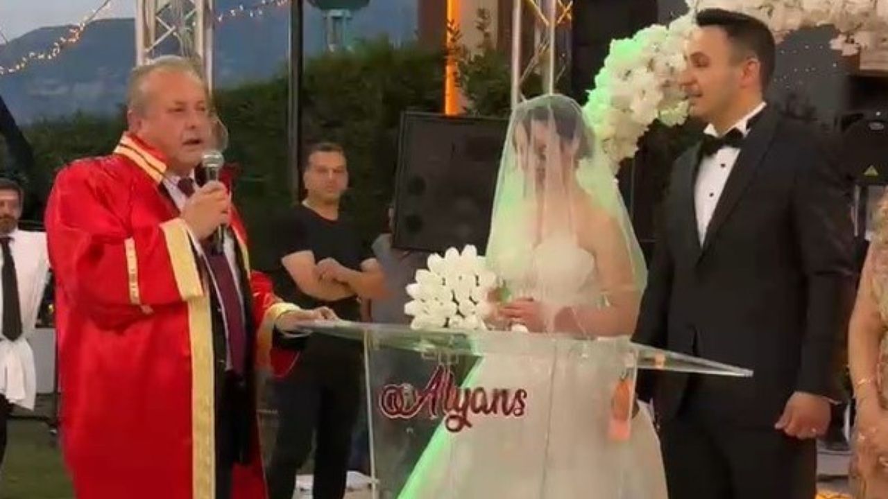 Resmi nikahı vardı ama düğündeki şaka sosyal medyayı salladı