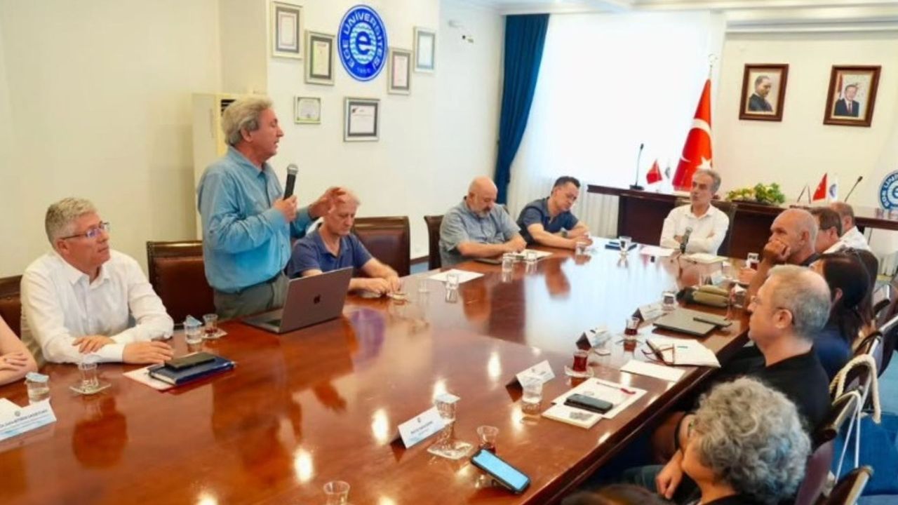 EÜ’nün bilim dünyasına açılan kapısı: Akademik Dergiler