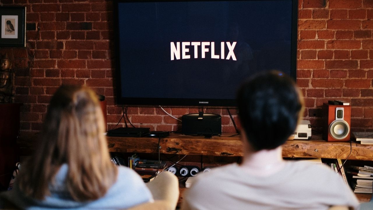 Netflix'in 12.6 milyar dolarlık sırrı çözüldü: 300 dizide yapay zeka imzası!