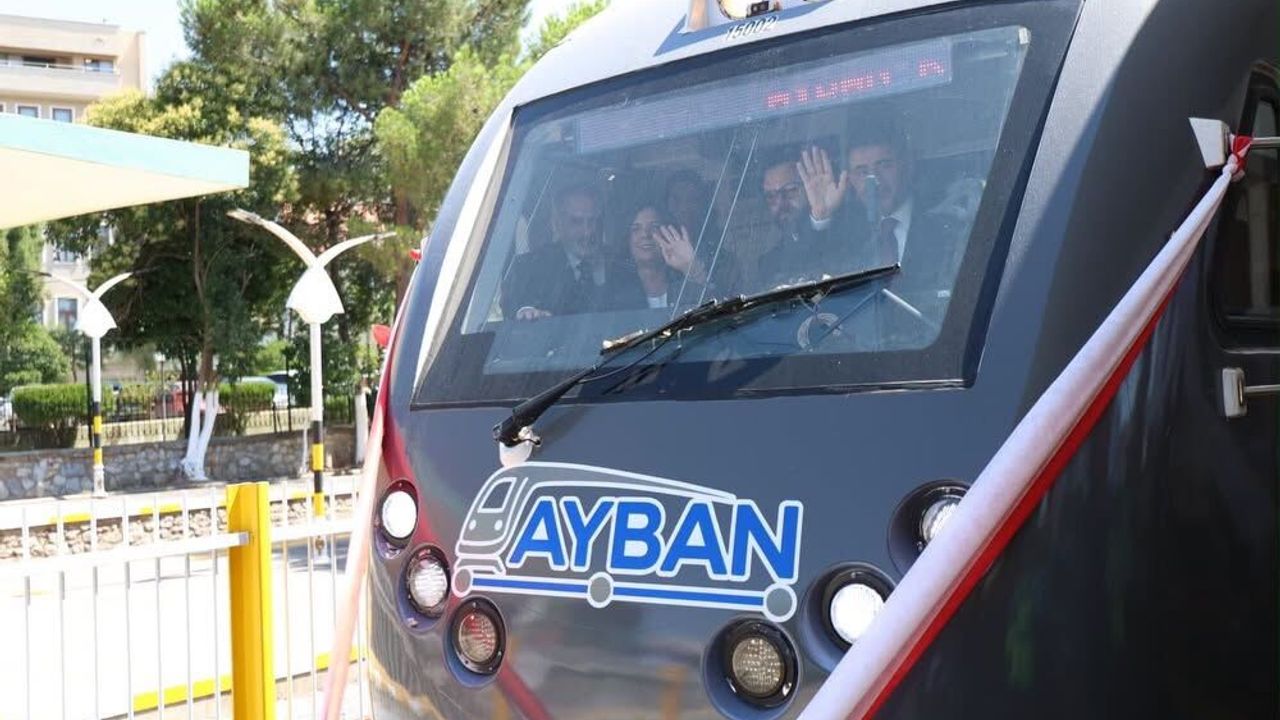 Aydın ulaşımında tarihi gün: Trafik çilesini bitirecek AYBAN ilk seferini yaptı!