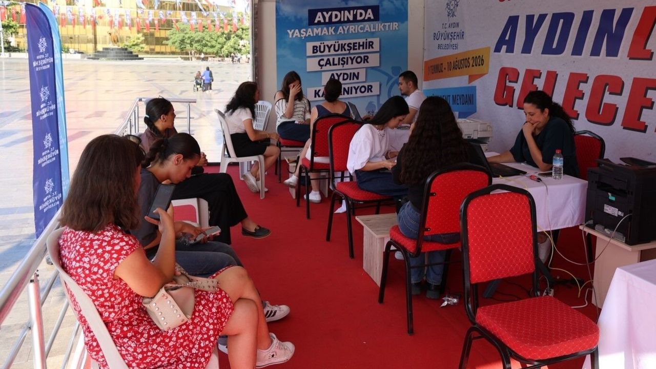 Aydın'da YKS tercih tırı ücretsiz hizmete başladı