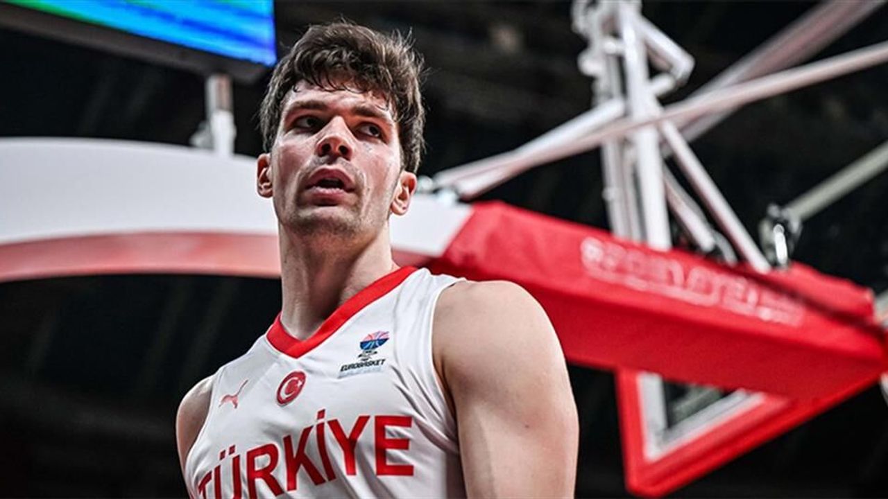 Tarık Biberovic İzlanda maçında neden yok? Sakatlık iddiasının arkasındaki asıl gerçeği duyduğunuza şaşıracaksınız!
