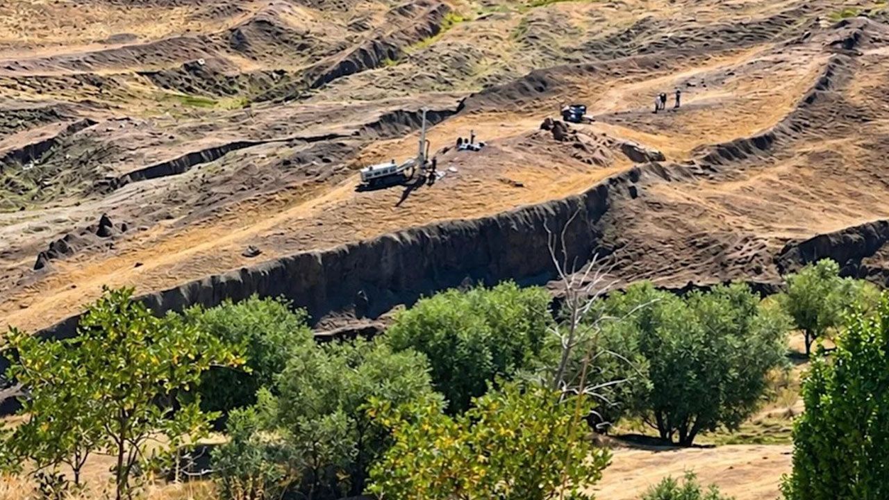 Ağrı Dağı’nda Nuh’un Gemisi araştırmasında yeni aşama: Toprağın altındaki dikkat çeken bulgular rapor bekliyor
