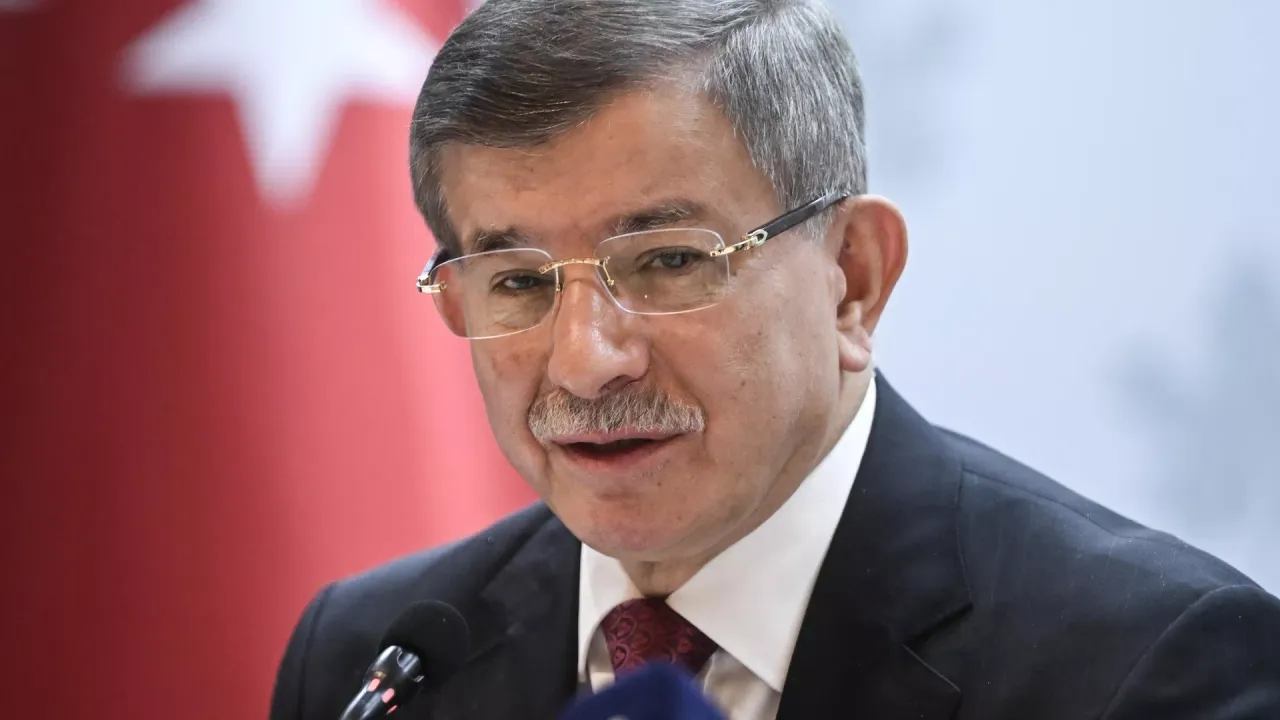 Ahmet Davutoğlu hakkında soruşturma başlatıldı: Gerekçe belli oldu
