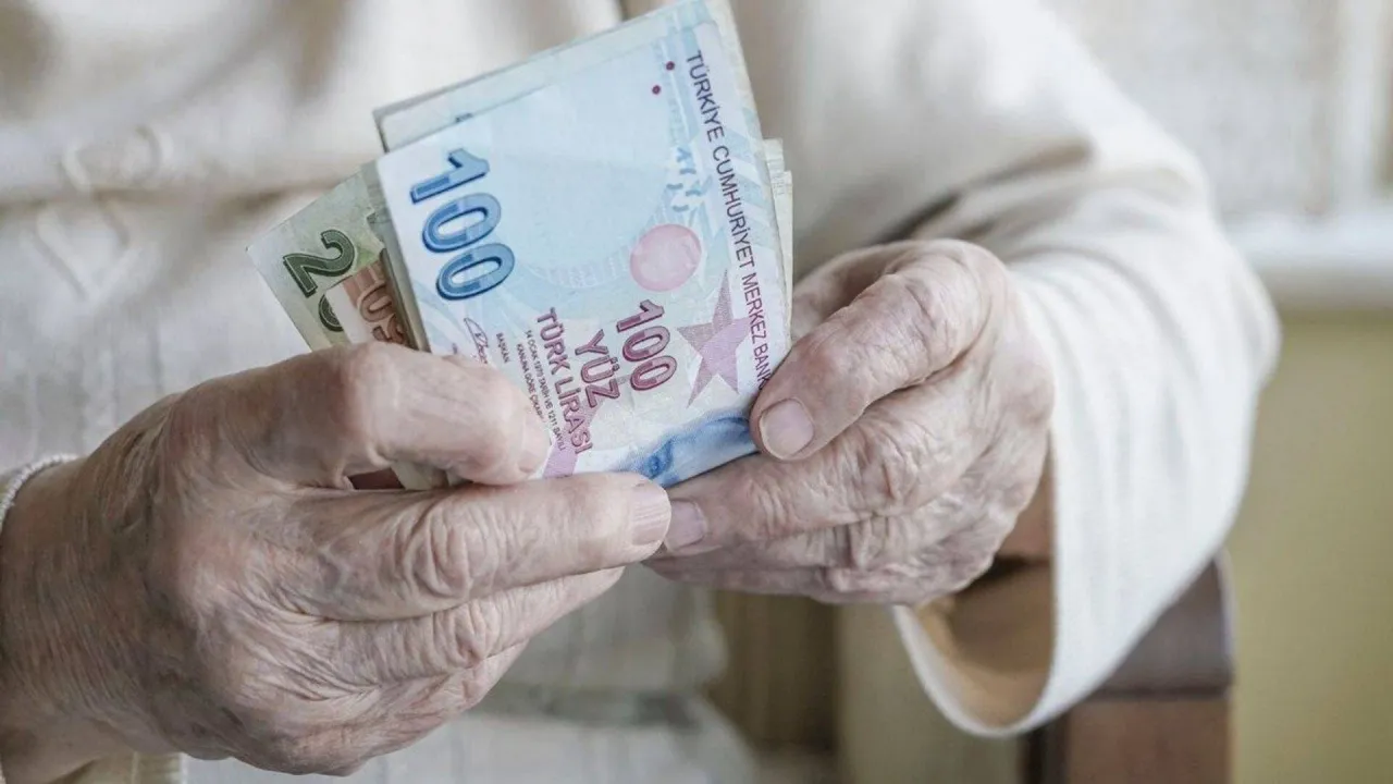 Emeklilikte son 7 yıl hesabı nedir? 1.261 gün kuralı SSK ve Bağ-Kur emekliliğini nasıl etkiliyor?