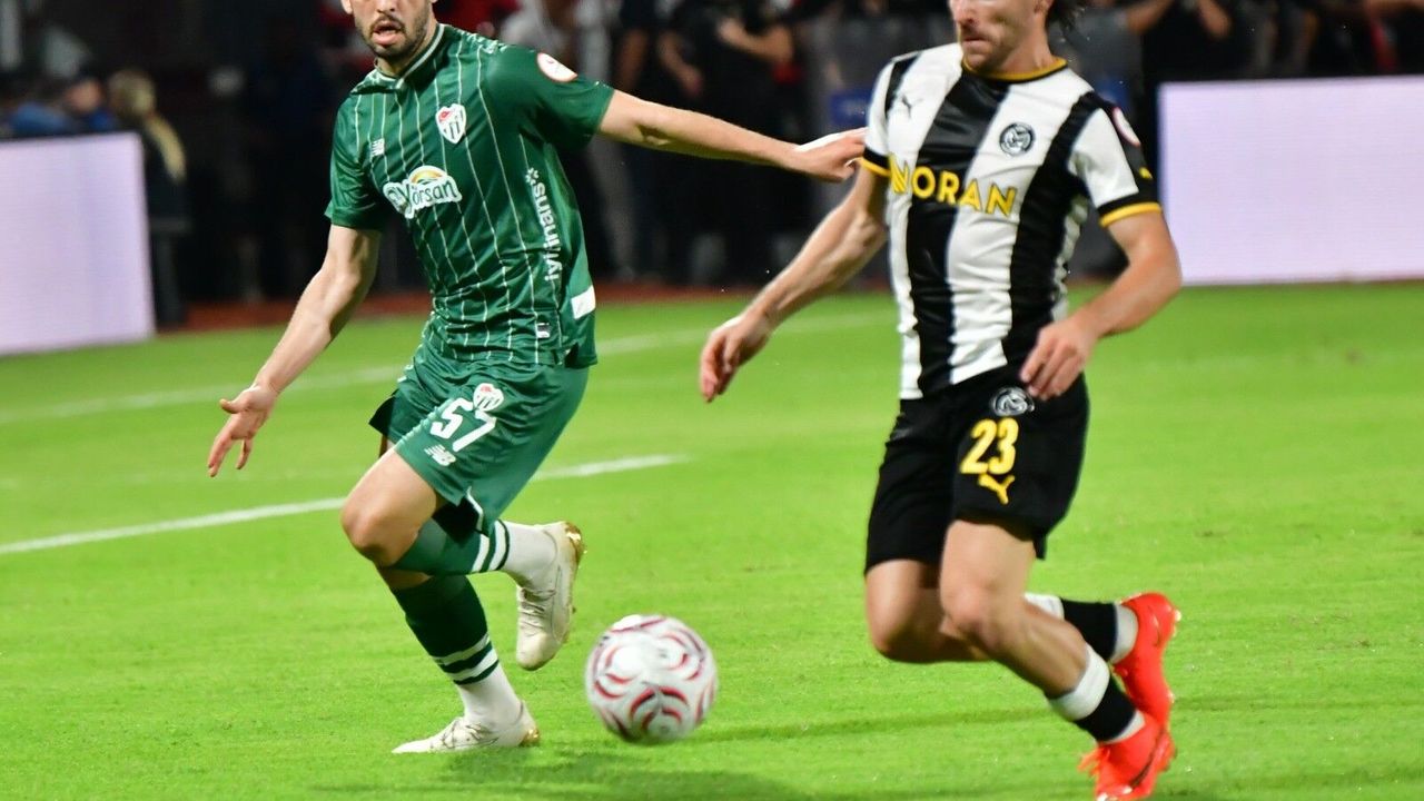 Manisa FK sahasında Bursaspor'a son dakika golüyle kaybetti