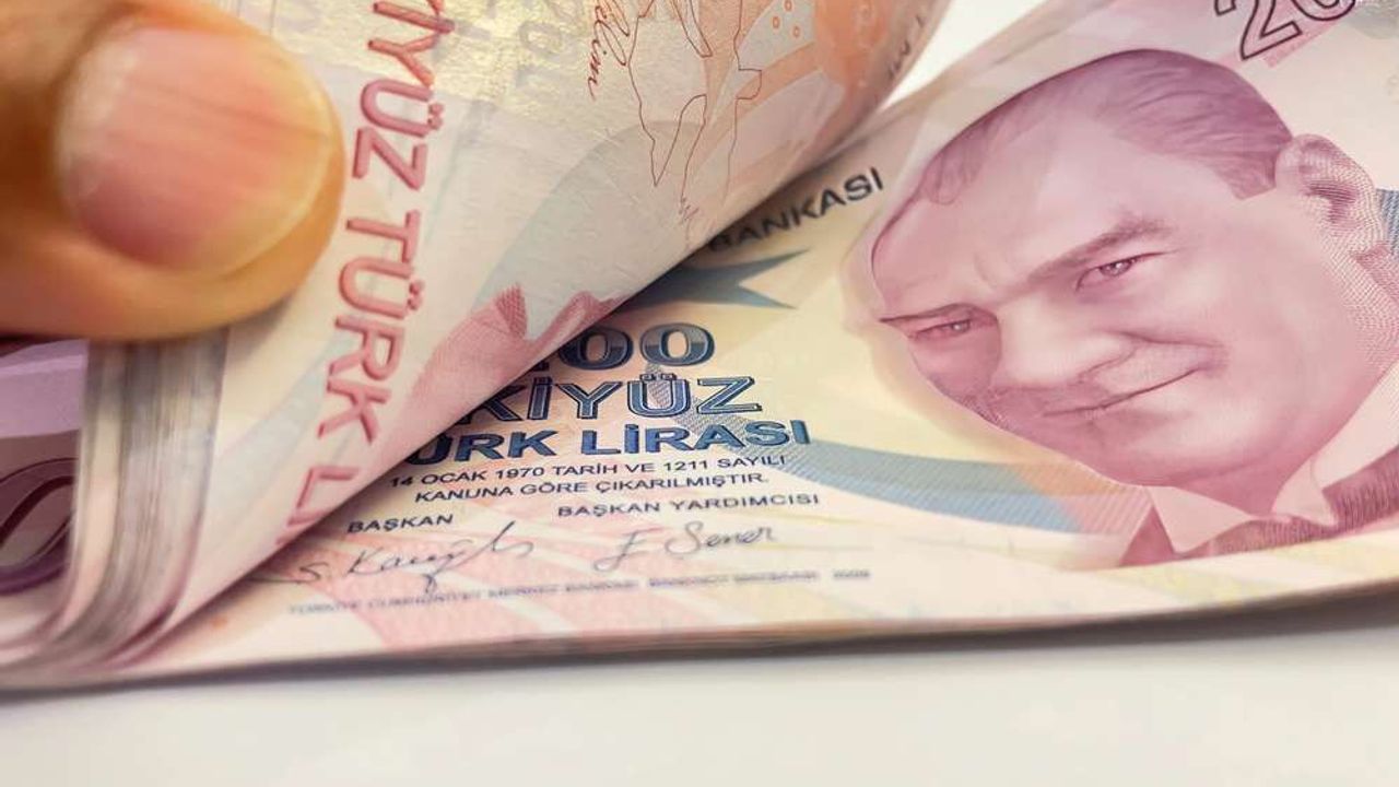 Mevduatta hesap değişti: 750 bin ve 1 milyon TL’nin getirisi nedir? Aylık ne kadar kazandırır? İşte detaylar..