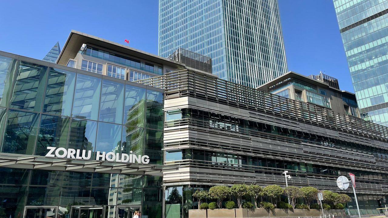 Zorlu Holding’den sürpriz karar: Balıkesir'deki dev altın rezervini hangi şirket aldı?