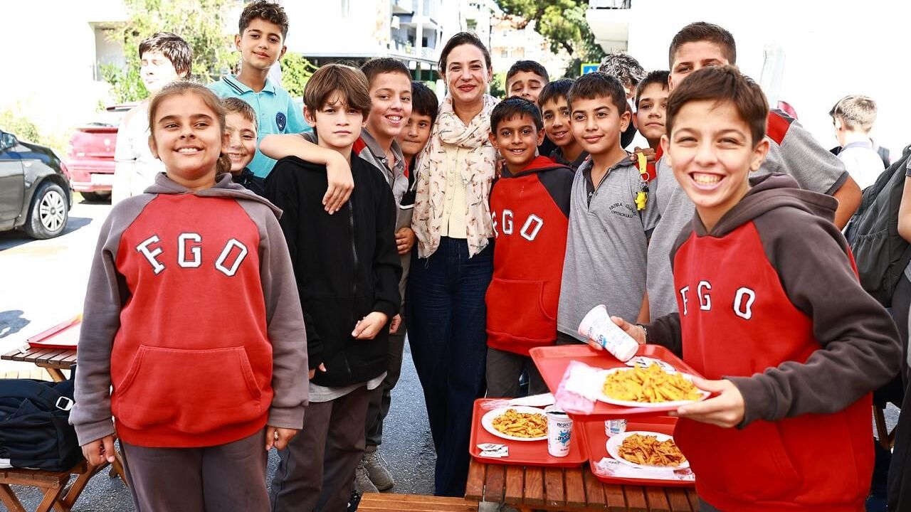 Kent lokantası öğrenci otobüsleri yeniden okullarda