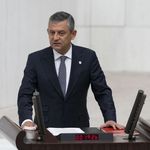 Özel’den ‘çerçeve yasa’ çıkışı: Cumhuriyet’e bağlılık korkuyla değil, eşitlikle güçlenir