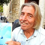 Engelleri şiirleriyle aştı, ‘Mavi’ ile gönüllere dokundu: Çeşmeli Şair Ali Ayhan’dan yeni kitap müjdesi!