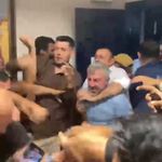 Menderes Meclisi’nde yumruklu kavga! Gizli anlaşma kağıdı meclis kapısında kriz çıkardı