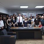 YENİ Parti İzmir İl Başkanı Çağatay Güç'ten gençlere rozet