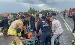 Manisa’da zincirleme kaza: 8 yaralı, 1 gözaltı