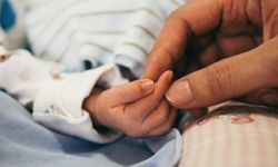 Sözleşmeli personelin doğum izni 24 haftaya çıkarıldı
