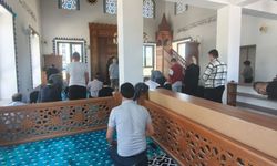 TOKİ Camii'nde ilk cuma namazı