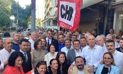 Çağatay Güç İzmir'deki baskın sonrası sokaktan meydan okudu