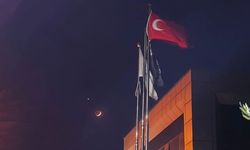 Aydın'da Türk Bayrağı, Ay ve yıldız aynı karede