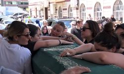 Çeşme'de öldürülen Can Polat'ın cenazesinde kızı sinir krizi geçirdi!