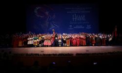 Denizli'de halk danslarının "Hasat"ı sahnede toplandı