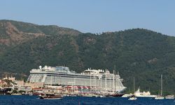 Marmaris'te kruvaziyer bereketi: 3 dev gemiyle 12 bin 200 turist geliyor