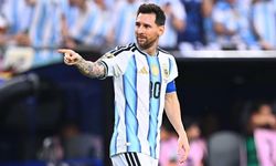 Messi tarihe geçti, Arjantin Dünya Kupası’na şovla başladı!