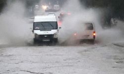 Muğla halkı dikkat: Kuvvetli sağanak kağıda!