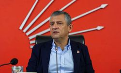 Özgür Özel'den Bora Balcıoğlu'na destek: Asla yalnız değilsiniz!