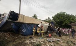 Manisa’da can pazarı! Zincirleme kazada iki can kaybı, İzmir-Ankara yolu kapandı