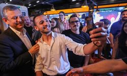 Zurnanın zırt dediği yerde 'Z' planı: Özgür Özel'den 'yeni parti' sinyali!