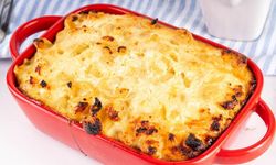 Fırın makarna yaparken herkesin yaptığı o hata ne? Asla dağılmayan börek kıvamında fırın makarnanın 2 büyük sırrı!