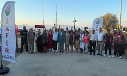 Göztepe'de Zafer Partisi Konak İlçe Başkanlığı standına yoğun ilgi