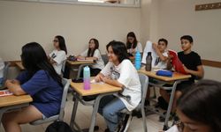 Karşıyaka Belediyesi’nden öğrencilere tercih desteği
