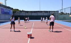 Kuşadası tenis kulübü 27 bin sporseverle rekora koşuyor