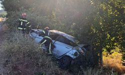 Denizli’de otomobil şarampole devrildi: 1 ölü, 1 yaralı