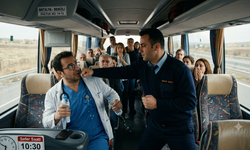 Yolculuk kabusa döndü! Muavin kendisinden su isteyen doktoru yumrukladı!