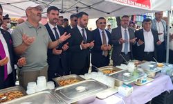 Kütahya MHP'de binlerce vatandaşa aşure ikram edildi