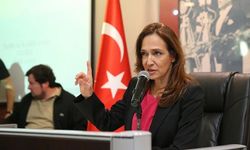 Başkan Yıldız Ünsal CHP'de kalacağını açıkladı