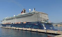 Mein Schiff 5 Bodrum’da: Dev kruvaziyer binlerce yolcu getirdi