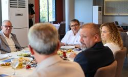 Buca'da siyaset üstü buluşma!